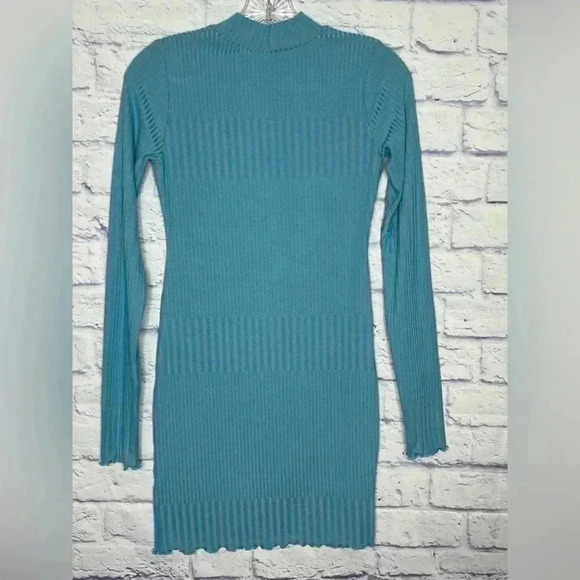 ASOS DESIGN ribbed two tone long sleeve mini dress in blue - Picture 5 of 6